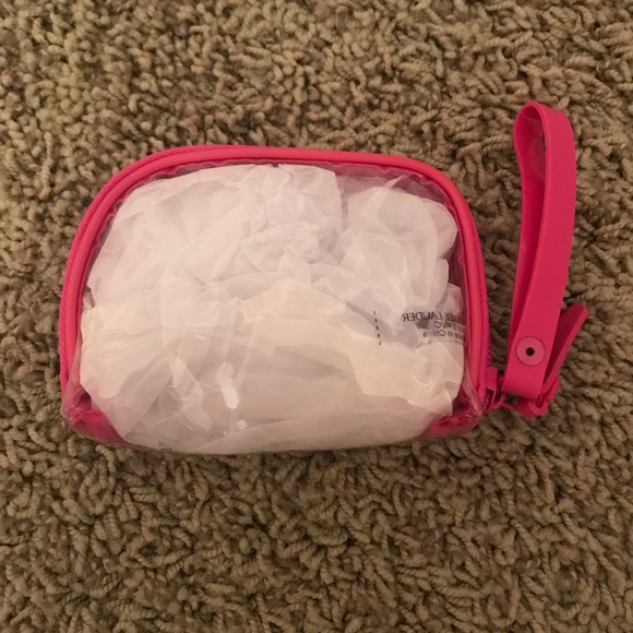 Travel makeup bag - Picture 2 of 2